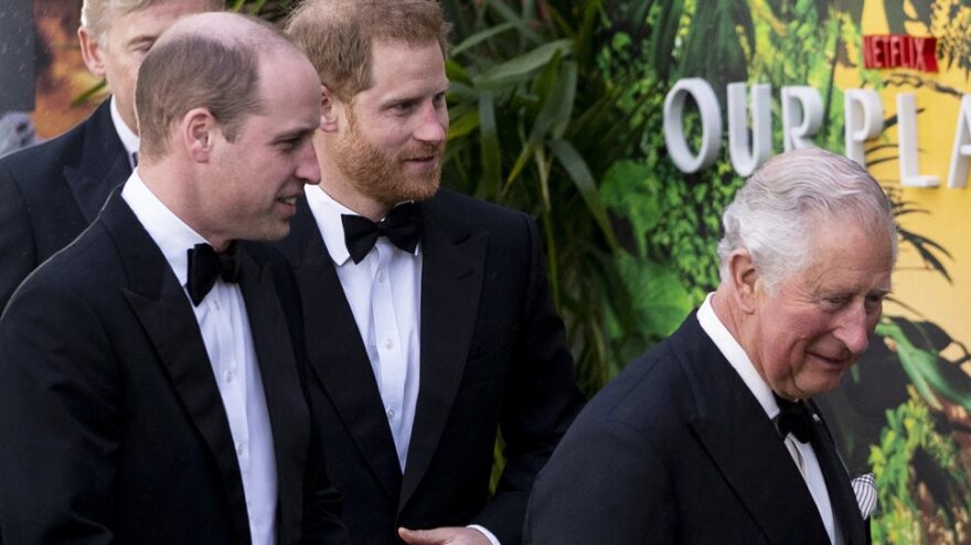Ο Κάρολος εξακολουθεί να «βγάζει καπνούς απ' τα αυτιά» για τη συνέντευξη του Χάρι στην Όπρα