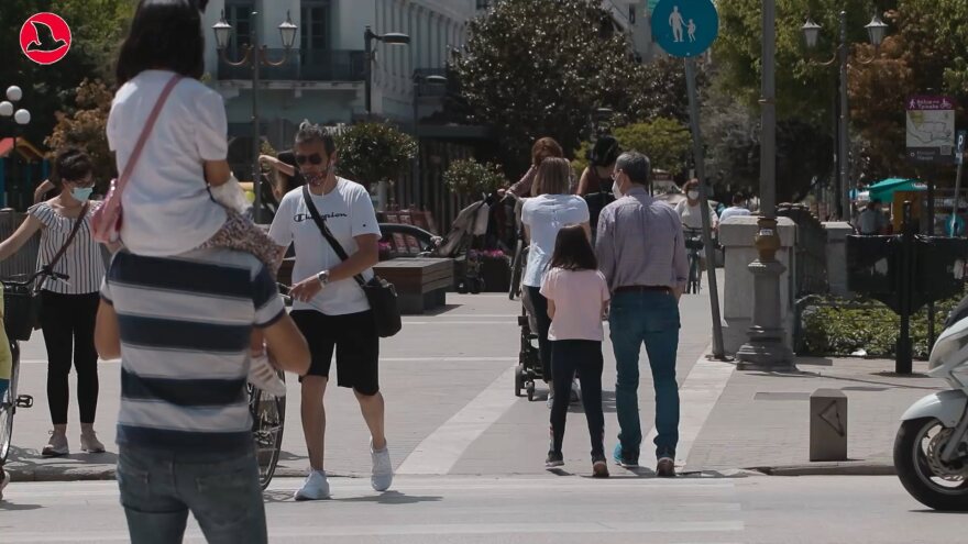Τρίκαλα: Γέμισαν με κόσμο τα καταστήματα εστίασης