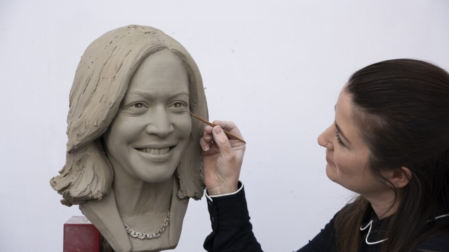 Καμάλα Χάρις: Η πρώτη αντιπρόεδρος των ΗΠΑ με κέρινο ομοίωμα στο Μουσείο της Μαντάμ Τισό