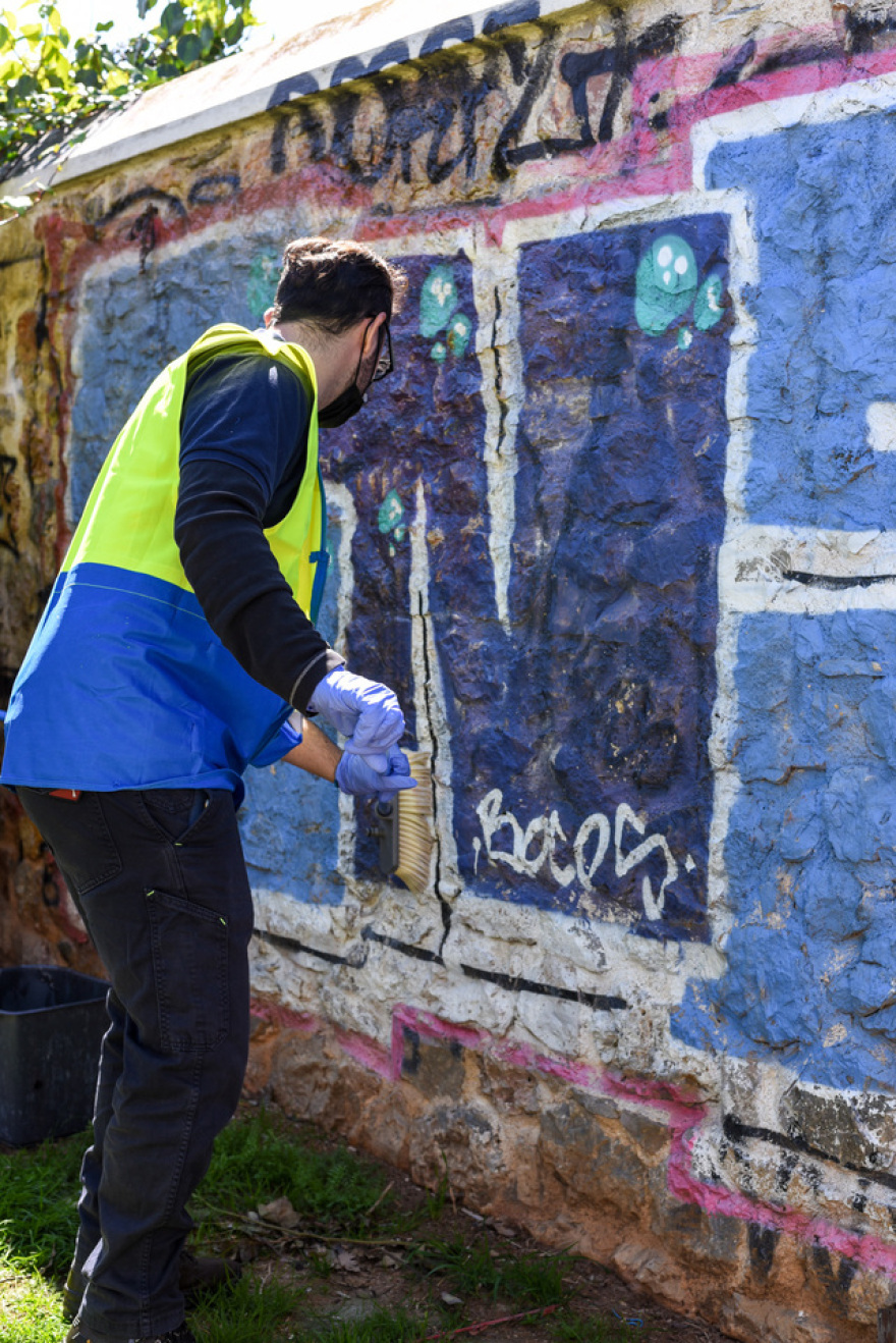 Δήμος Αθηναίων: Μεγάλη δράση αντιγκράφιτι στην Ερμού - Βίντεο και φωτογραφίες