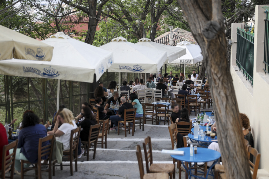 Lockdown: Τα επόμενα βήματα στη λειτουργία της εστίασης – Ποια μέτρα θα αρθούν και πότε