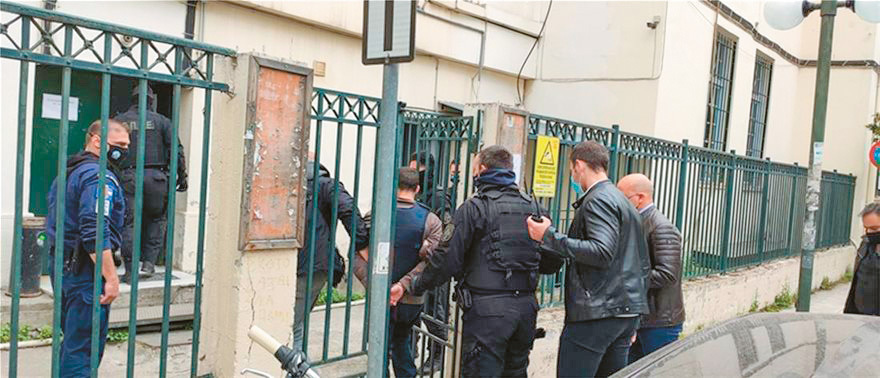 «Ψυχώ στη Μακρινίτσα»: Τα SMS με τις απειλές του δράστη που οδήγησαν στο διπλό φονικό 