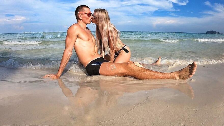 «Τρέλανε» το Instagram η topless φωτογραφία της συζύγου Ρώσου Ολυμπιονίκη