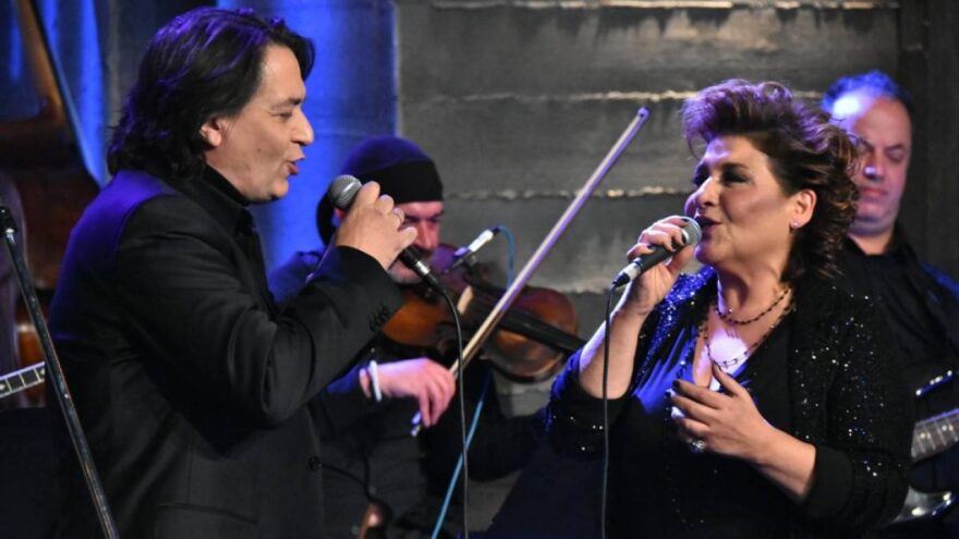 Ο Σπύρος Παπαδόπουλος αποχαιρετά το «Στην υγειά μας, ρε παιδιά»