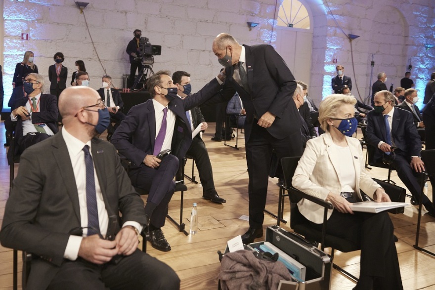 Μητσοτάκης στην Κοινωνική Σύνοδο της ΕΕ: «Κρατήσαμε την ανεργία στα προ πανδημίας επίπεδα»