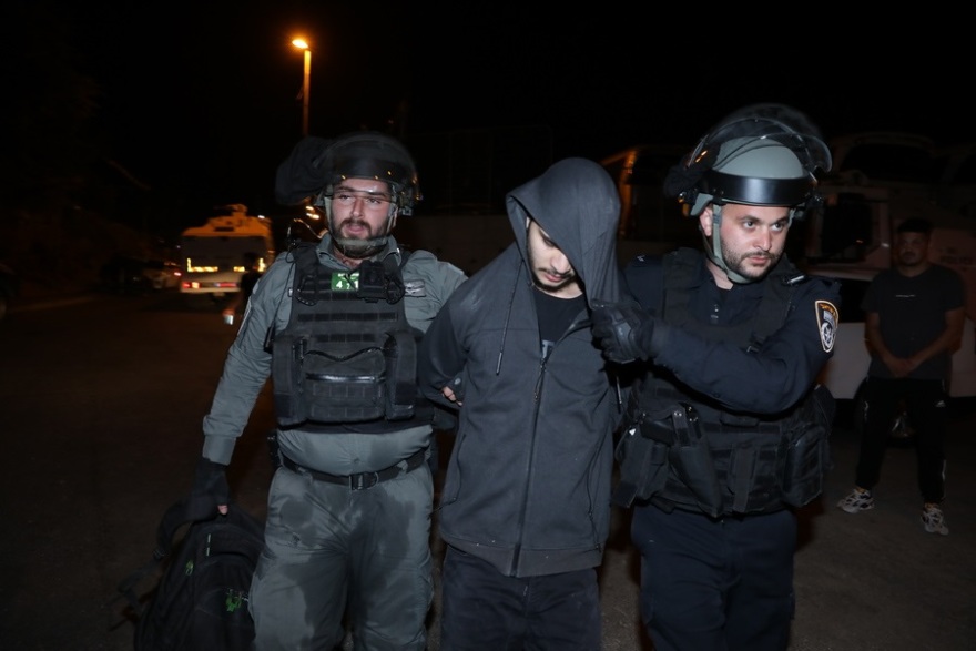 Άγρια επεισόδια στο Ισραήλ: Τουλάχιστον 160 τραυματίες σε συγκρούσεις Παλαιστίνιων με αστυνομικούς