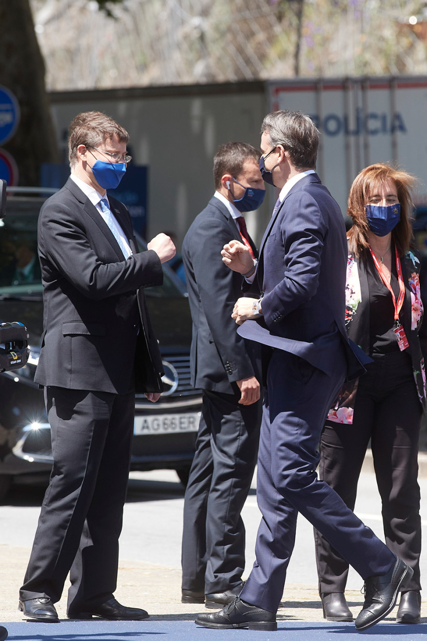 Στην Κοινωνική Σύνοδο Κορυφής ο Μητσοτάκης: «Προωθούμε ευεργετικές ρυθμίσεις για τους εργαζόμενους»