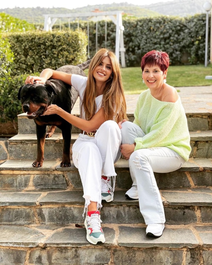 Η Ανθή Σαλαγκούδη μας συστήνει τη μαμά της - Φωτογραφίες