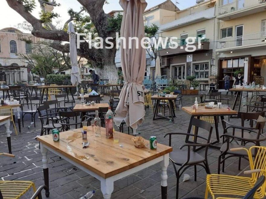 Lockdown - Κρήτη: «Βομβαρδισμένο» τοπίο κεντρική πλατεία στα Χανιά από τα κορωνοπάρτι