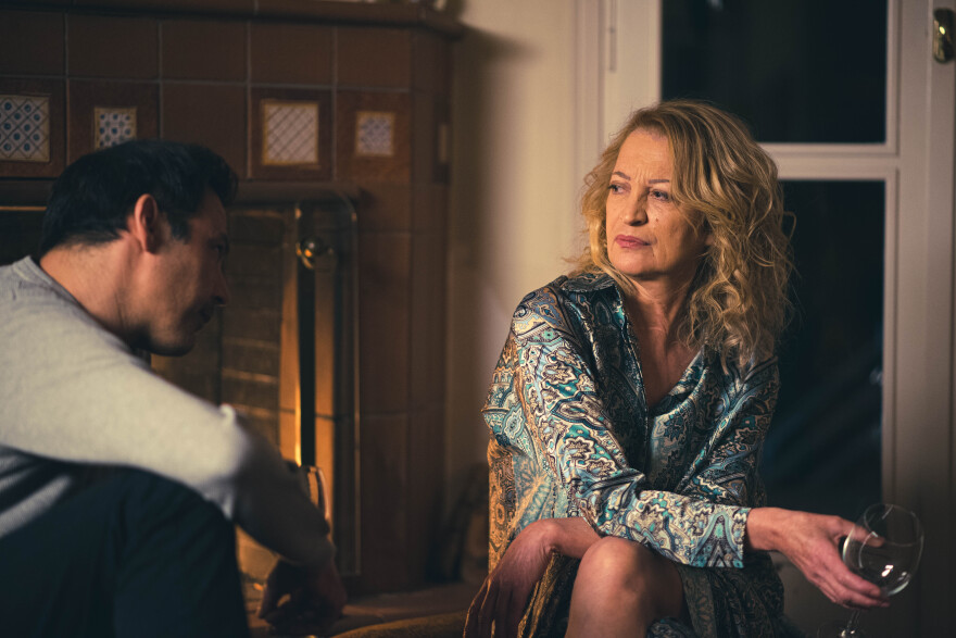 Έξαψη: Στο φως μυστικά και αποκαλύψεις που θα συγκλονίσουν