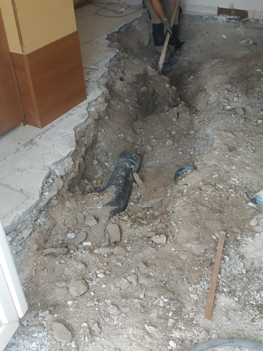 Λίνα Μενδώνη: Απαντά για το κομπρεσέρ στην Ακρόπολη με στοιχεία και φωτογραφίες