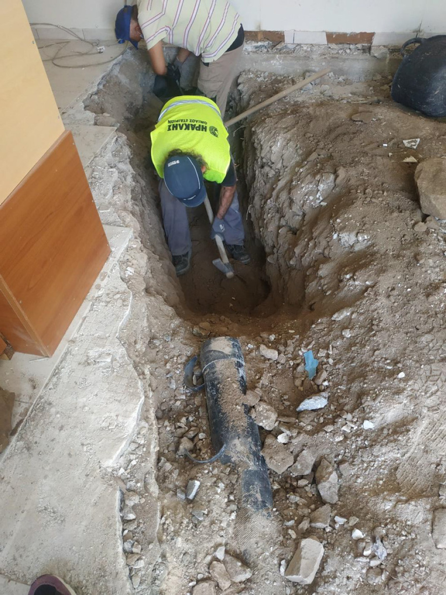 Λίνα Μενδώνη: Απαντά για το κομπρεσέρ στην Ακρόπολη με στοιχεία και φωτογραφίες