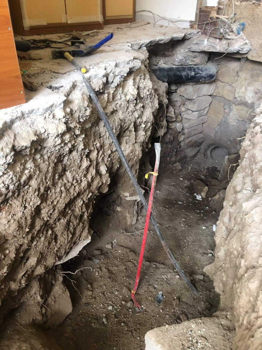 Λίνα Μενδώνη: Απαντά για το κομπρεσέρ στην Ακρόπολη με στοιχεία και φωτογραφίες