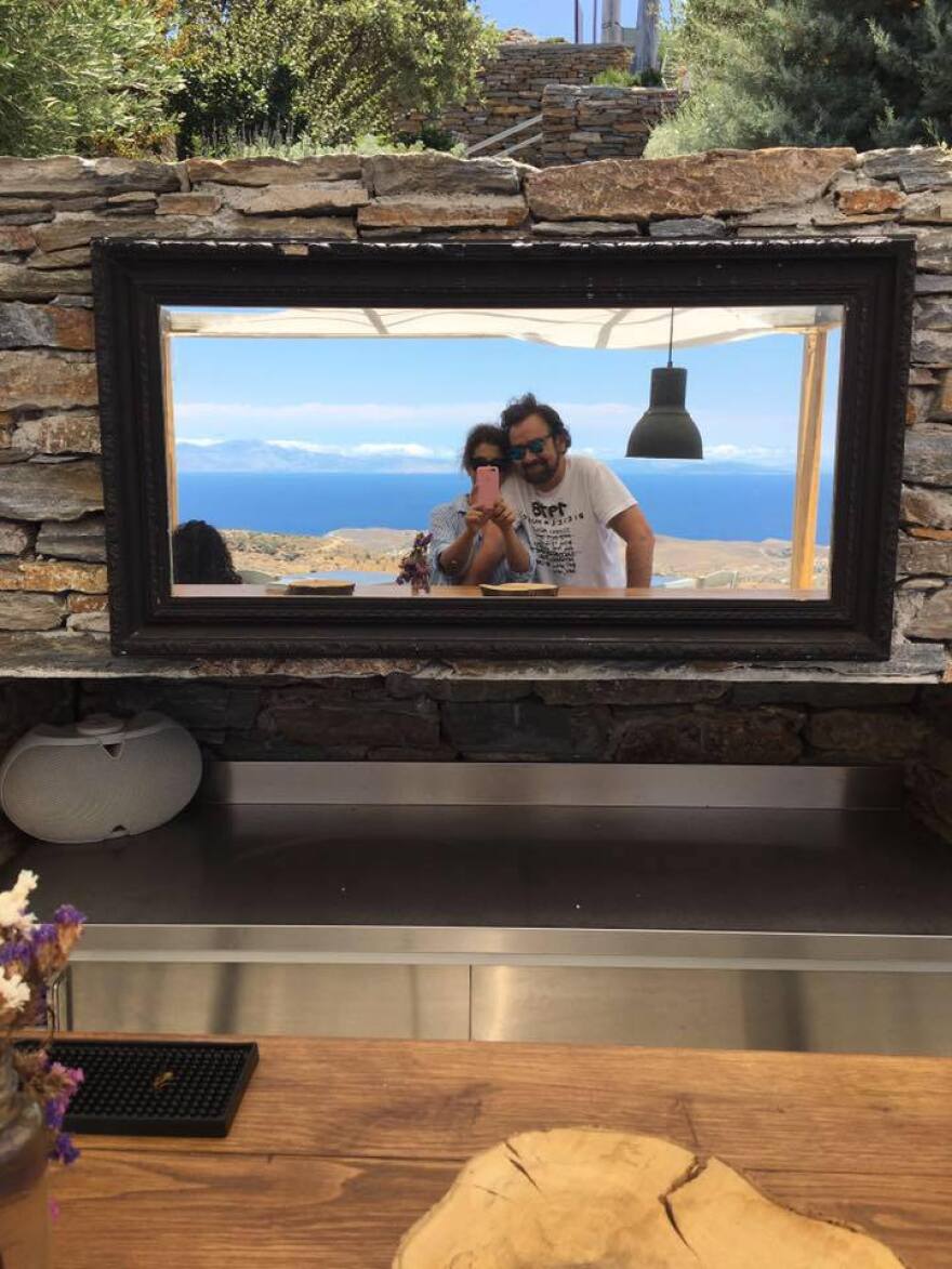 Γιώργος Χουλιάρας: Ο «μαέστρος» της ιδιωτικής τηλεόρασης δεν μένει πια εδώ