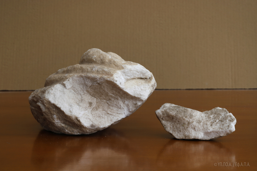 Ακρόπολη: Οι εκθέσεις των αρμόδιων αρχαιολόγων για το κομπρεσέρ και την φθορά μαρμάρινου γλυπτού