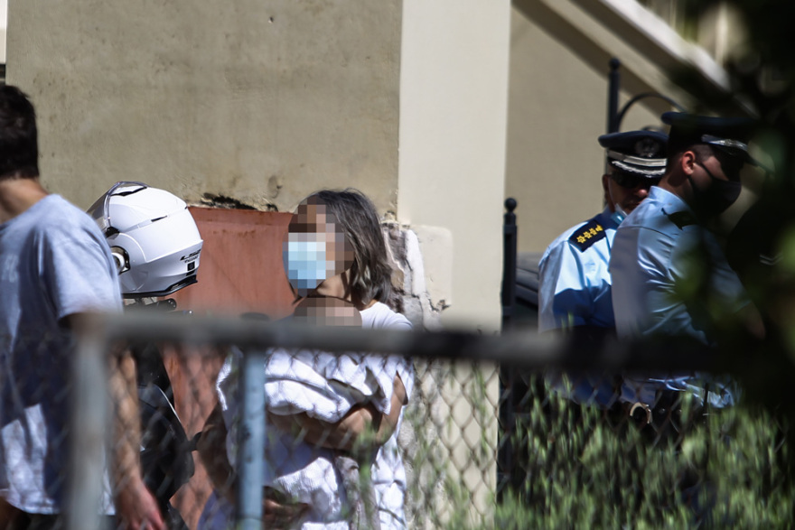 Έγκλημα στα Γλυκά Νερά: Με 300.000 ευρώ επικηρύσσονται οι δολοφόνοι της 20χρονης Καρολάιν