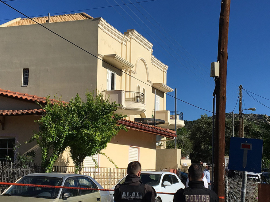 Γλυκά Νερά: Στραγγάλισαν γυναίκα δίπλα στο μωρό της - Δεμένος ο σύζυγος 