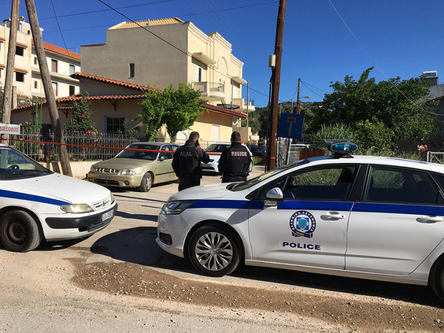 Γλυκά Νερά: Στραγγάλισαν γυναίκα δίπλα στο μωρό της - Δεμένος ο σύζυγος 