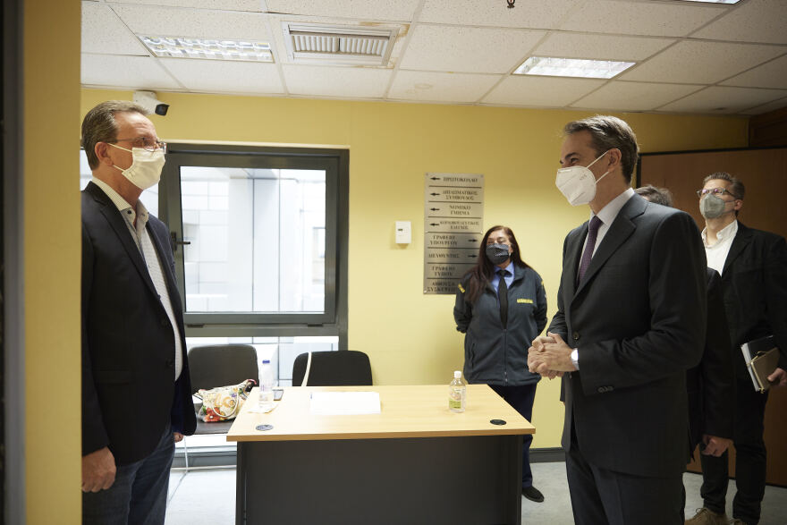 Μητσοτάκης: Οι μεταναστευτικές ροές μειώθηκαν σε 15.000 άτομα το 2020, από 72.000 το 2019