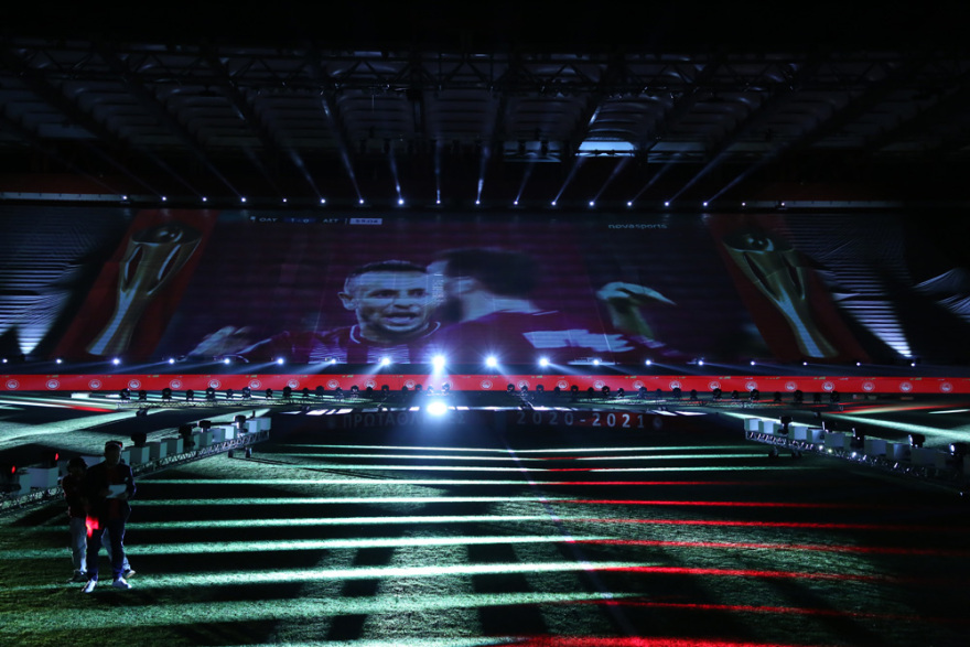 Η μεγάλη φιέστα του Ολυμπιακού για το 46ο: Μια γιορτή γεμάτη Ελλάδα, Πειραιά και... Βαλμπουενά