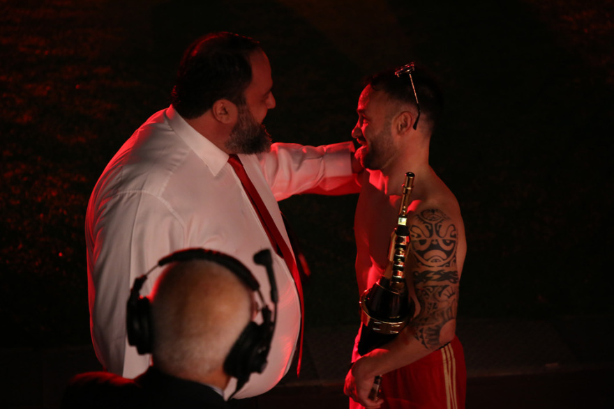 Η μεγάλη φιέστα του Ολυμπιακού για το 46ο: Μια γιορτή γεμάτη Ελλάδα, Πειραιά και... Βαλμπουενά