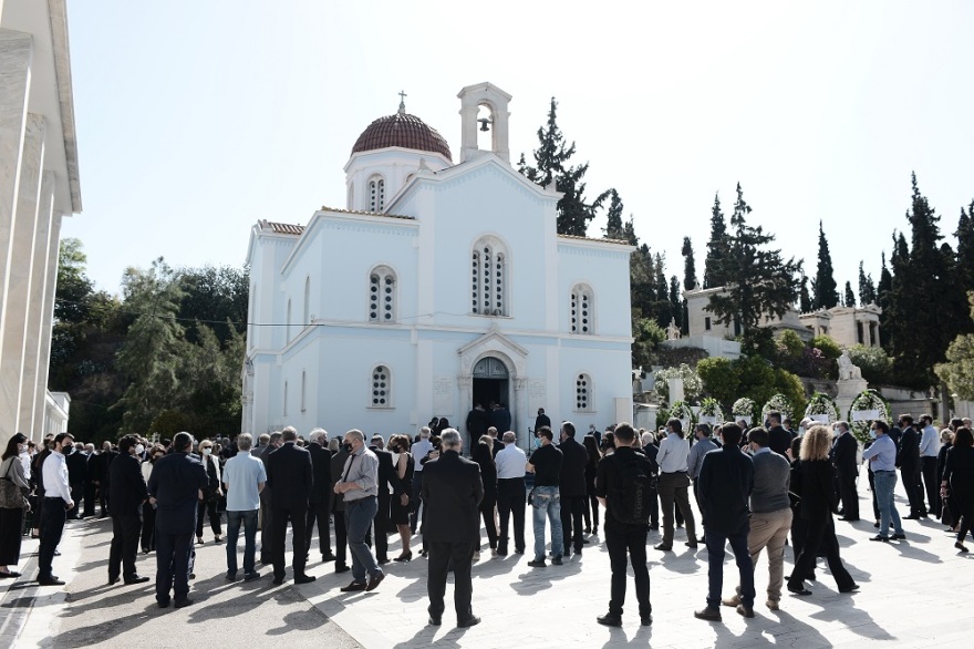 Θανάσης Λαβίδας: Στο Α’ Νεκροταφείο Αθηνών έγινε η κηδεία του επιχειρηματία