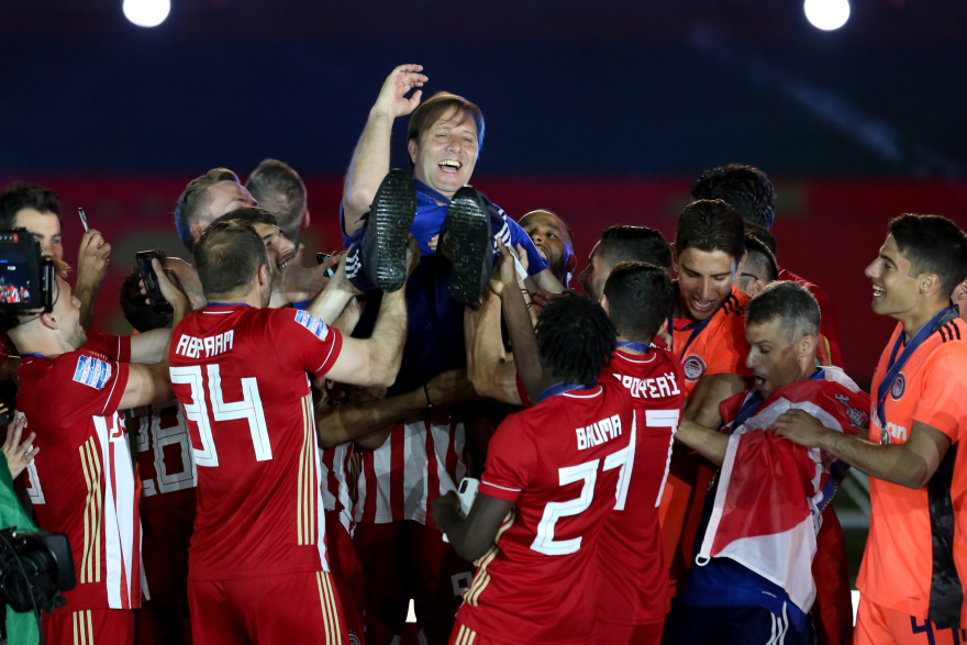 Η μεγάλη φιέστα του Ολυμπιακού για το 46ο: Μια γιορτή γεμάτη Ελλάδα, Πειραιά και... Βαλμπουενά