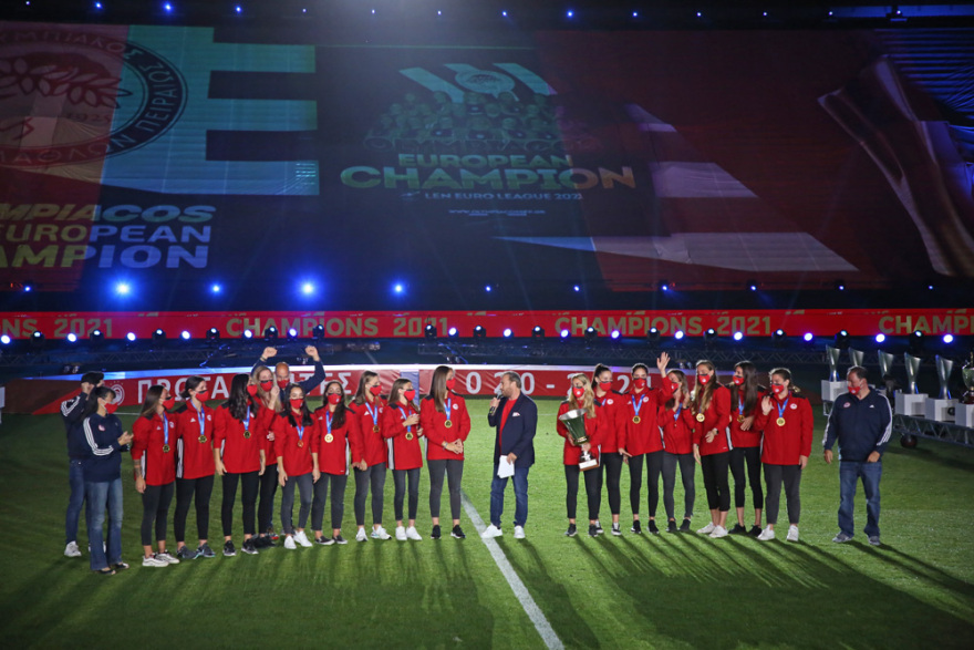 Η μεγάλη φιέστα του Ολυμπιακού για το 46ο: Μια γιορτή γεμάτη Ελλάδα, Πειραιά και... Βαλμπουενά