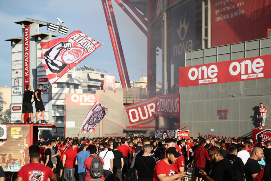 Η μεγάλη φιέστα του Ολυμπιακού για το 46ο: Μια γιορτή γεμάτη Ελλάδα, Πειραιά και... Βαλμπουενά