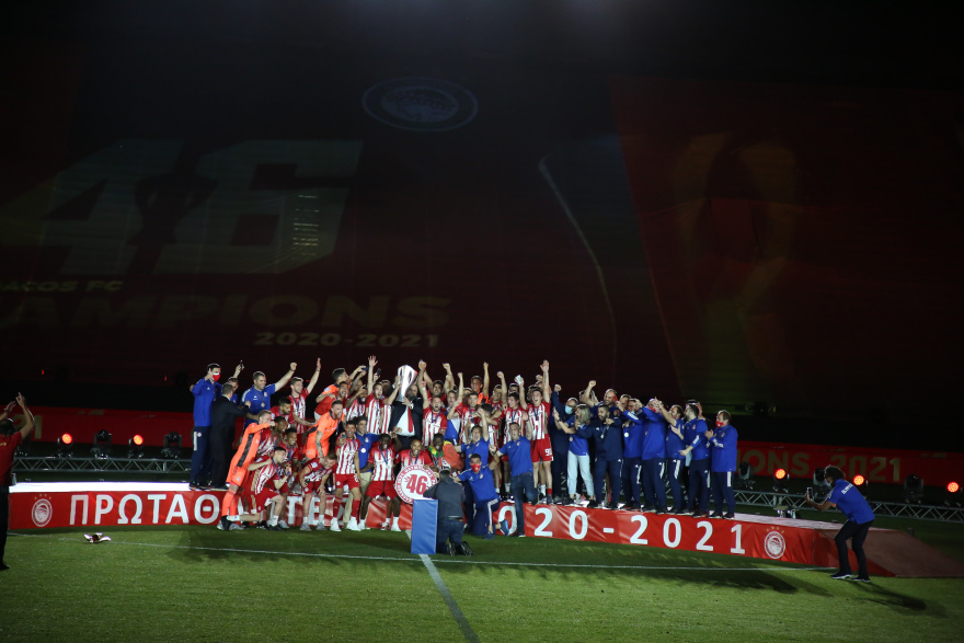 Η μεγάλη φιέστα του Ολυμπιακού για το 46ο: Μια γιορτή γεμάτη Ελλάδα, Πειραιά και... Βαλμπουενά