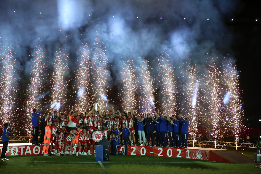 Η μεγάλη φιέστα του Ολυμπιακού για το 46ο: Μια γιορτή γεμάτη Ελλάδα, Πειραιά και... Βαλμπουενά