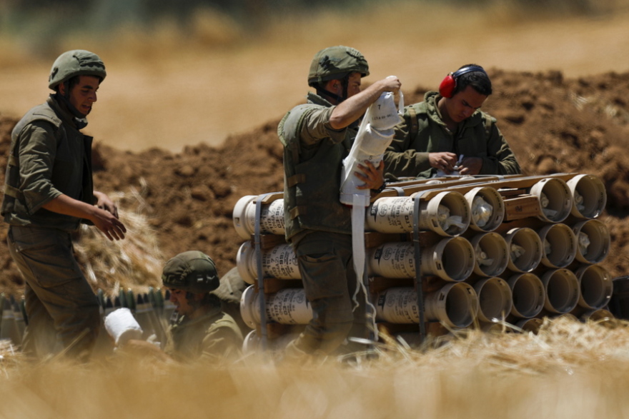 Ισραήλ - Τρίτη νύχτα κόλασης: Πάνω από 100 νεκροί στη Γάζα - Μαζεύει στρατό το Τελ Αβίβ, απειλεί η Χαμάς