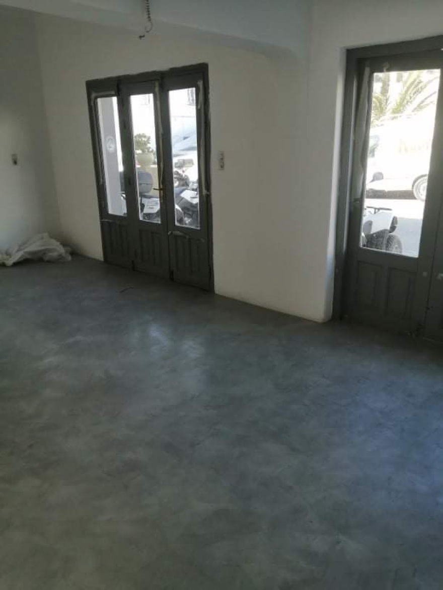 Σαντορίνη: Επιχειρηματίας καταγγέλλει το Α.Τ. ότι δεν εφαρμόζει τις δικαστικές αποφάσεις