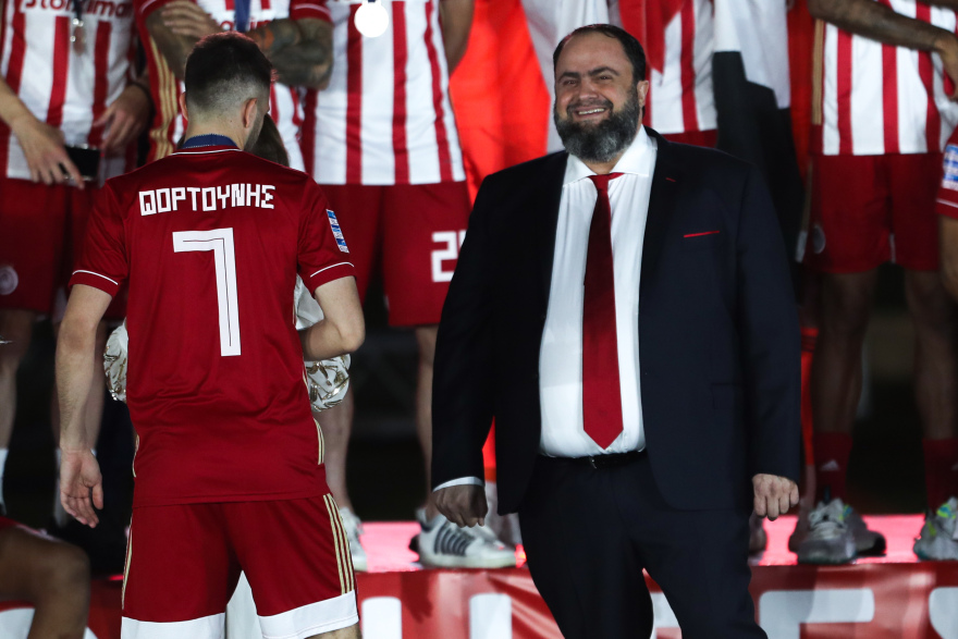 Η μεγάλη φιέστα του Ολυμπιακού για το 46ο: Μια γιορτή γεμάτη Ελλάδα, Πειραιά και... Βαλμπουενά