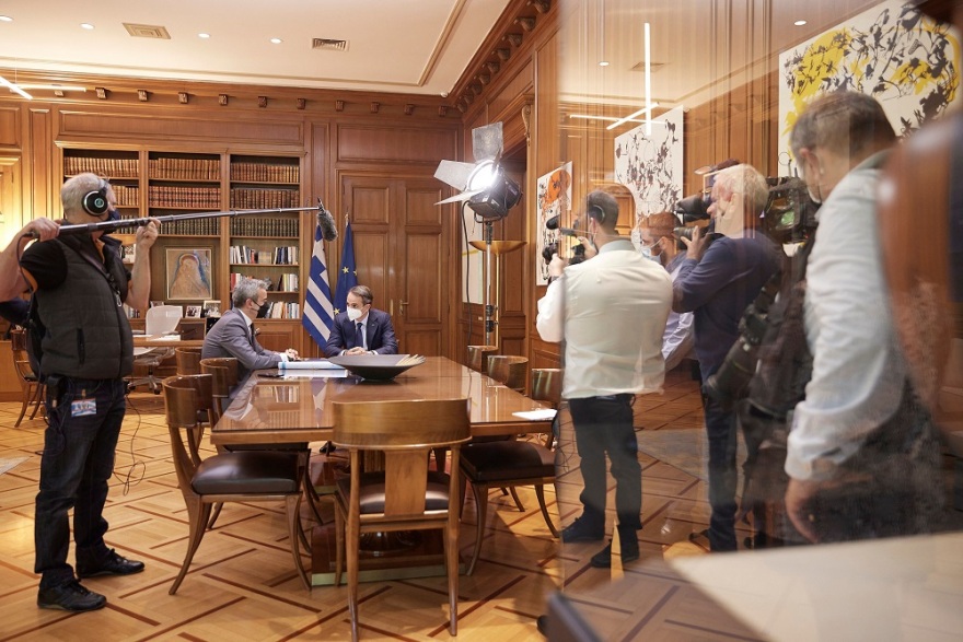 Μητσοτάκης σε Ζέρβα: Θα έχουμε μέτρα μέχρι να χτίσουμε οριστικό εθνικό τείχος ανοσίας