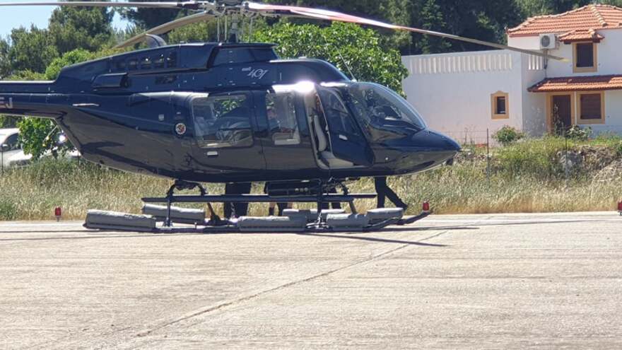 Έγκλημα στα Γλυκά Νερά: Χωρίς να αφήσει στιγμή το παιδί τους από την αγκαλιά του είπε το «αντίο» στη γυναίκα της ζωής του