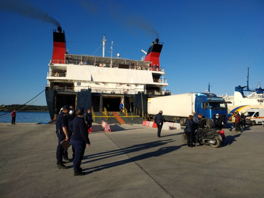 Έγκλημα στα Γλυκά Νερά: Θρήνος στην Αλόννησο- Στο νησί η σορός της Καρολάιν 