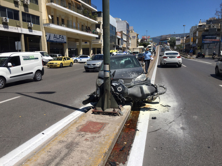 Κίνηση: Τροχαίο με τραυματίες στη λεωφόρο Αθηνών - Πού έχει μποτιλιάρισμα στην Αθήνα - Η κίνηση στα διόδια Ελευσίνας