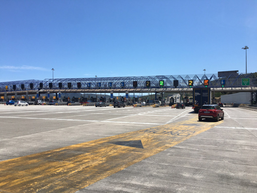 Κίνηση: Τροχαίο με τραυματίες στη λεωφόρο Αθηνών - Πού έχει μποτιλιάρισμα στην Αθήνα - Η κίνηση στα διόδια Ελευσίνας