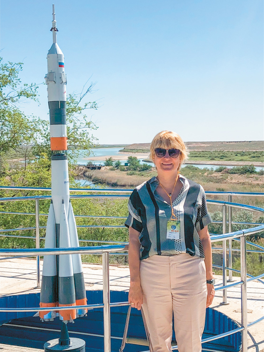 Η Αθηνά Κουστένη στον Δανίκα: «O Tιτάνας θα είναι η επόμενη Γη»