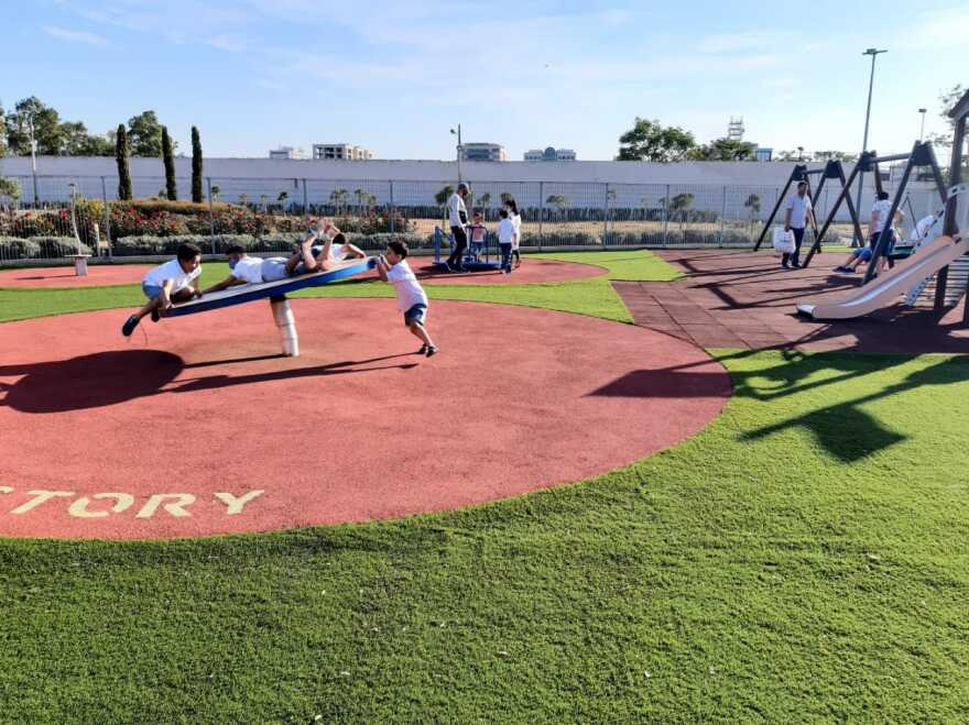 Το τέλος του Ραμαζανίου γιόρτασαν οι μουσουλμάνοι στο τέμενος της Αθήνας στον Βοτανικό - Δείτε εικόνες