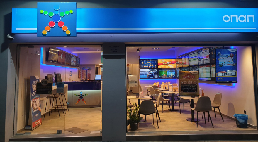 Το lockdown είναι παρελθόν: Τι άλλαξε από το πρωί στις μετακινήσεις, το λιανεμπόριο και την καθημερινότητά μας