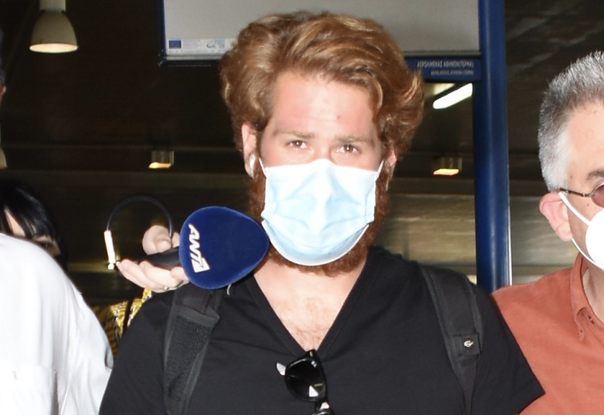 Επέστρεψε στην Ελλάδα ο Τζέιμς Καφετζής - Δείτε φωτογραφίες