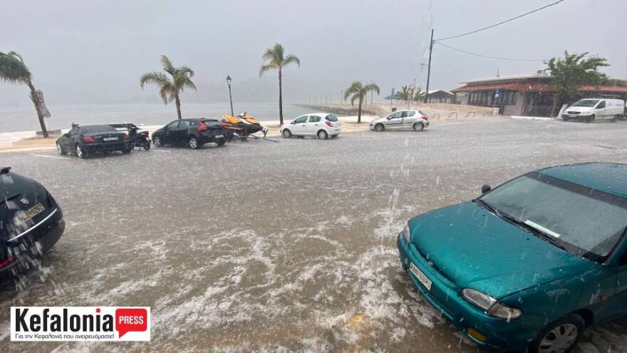 Κακοκαιρία, Κεφαλονιά: Ισχυρή καταιγίδα έπληξε το Αργοστόλι, έπεσε μέχρι και χαλάζι - Δείτε βίντεο και φωτογραφίες