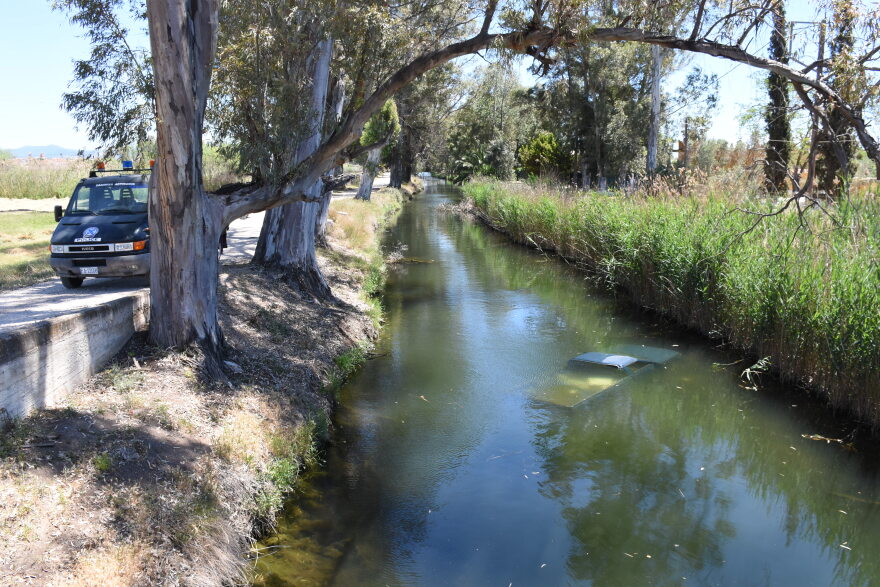 Αργολίδα: Έκλεψαν αγροτικό και μετά το έριξαν στον ποταμό Ερασίνο (Φωτογραφίες)