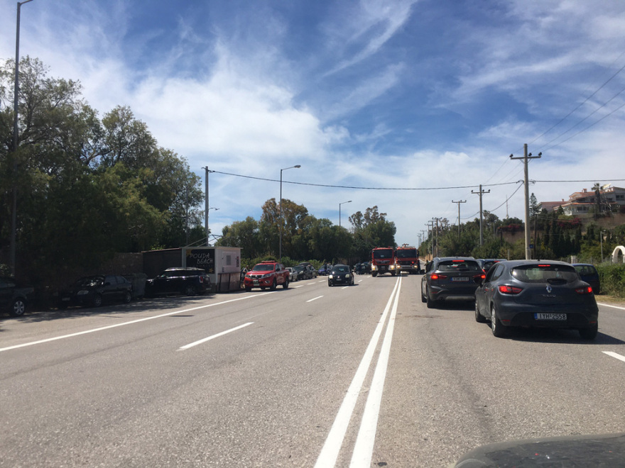 Σοβαρό τροχαίο στο Λαγονήσι - Αποκαταστάθηκε η κυκλοφορία στην Αθηνών-Σουνίου