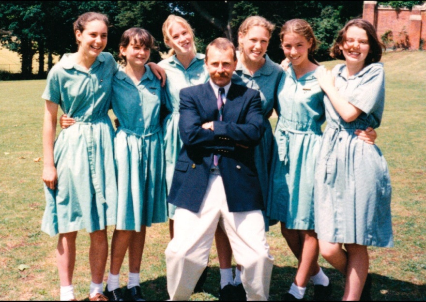 Κέιτ Μίντλετον: Οι κακόγουστες φάρσες, οι αυτοτραυματισμοί και η νευρική ανορεξία 