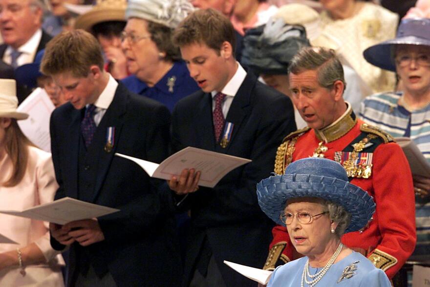 Ο Χάρι βγάζει «τα άπλυτα του παλατιού στη φόρα»: Ο θάνατος της Νταϊάνα, ο ρόλος του Καρόλου και ο θρήνος σε ζωντανή μετάδοση