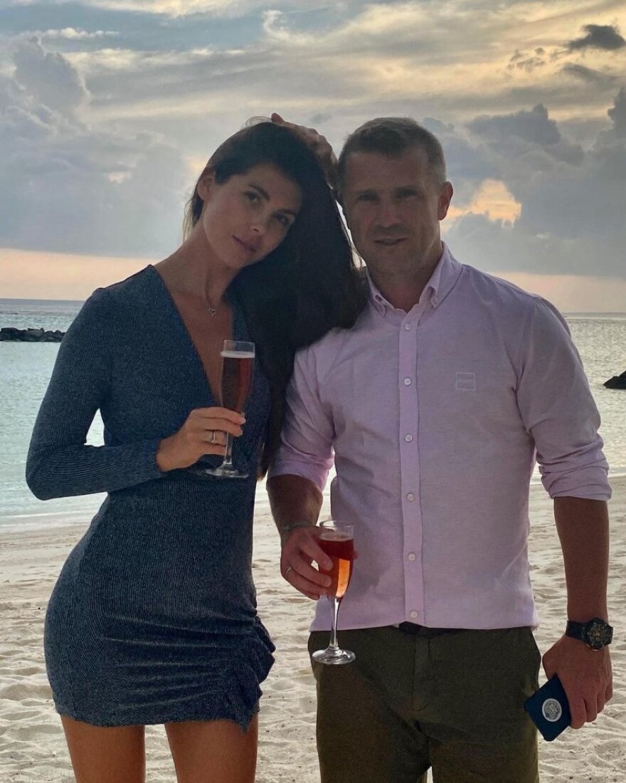 Αυτή είναι η εντυπωσιακή σύζυγος του Σεργκέι Ρεμπρόφ - Δείτε φωτογραφίες