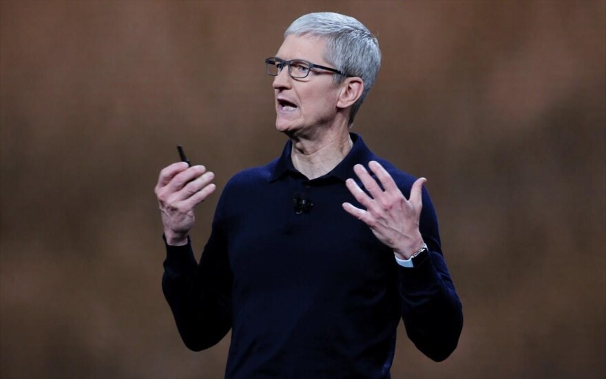 Η Apple κόβει τα πόδια στο Facebook με το iOS 14.5.1